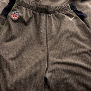 NFL Men Large Seattle Seahawks Gray and Navy Shorts